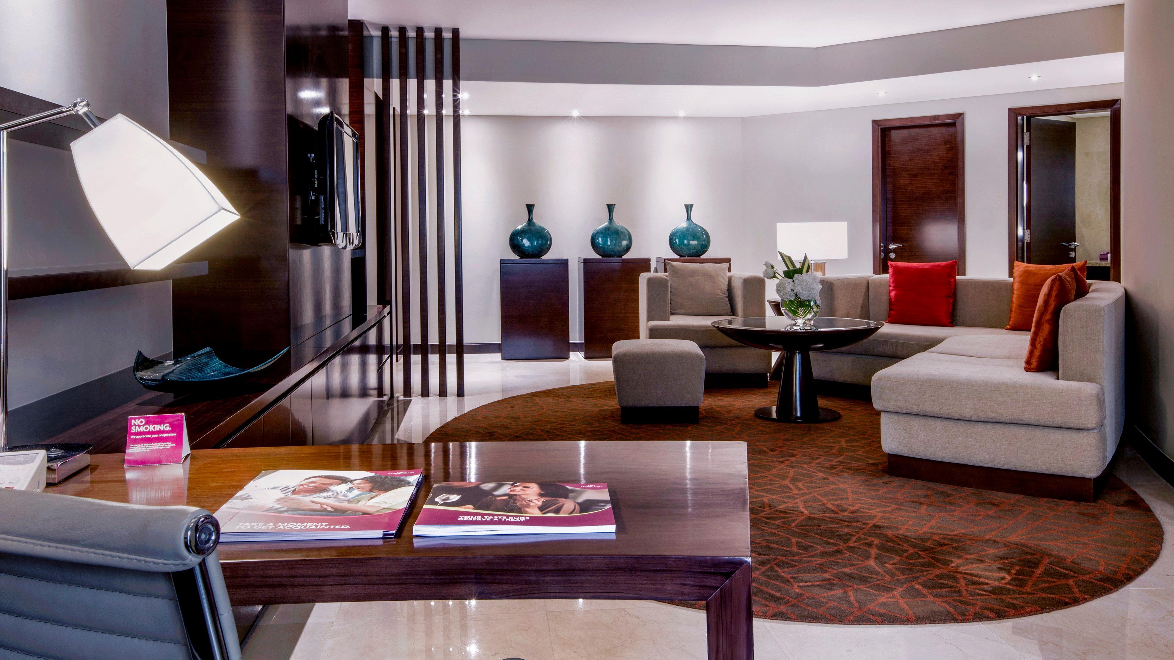 คราวน์ พลาซา ดูไบ เดรา Hotel ภายนอก รูปภาพ A suite at the W Doha