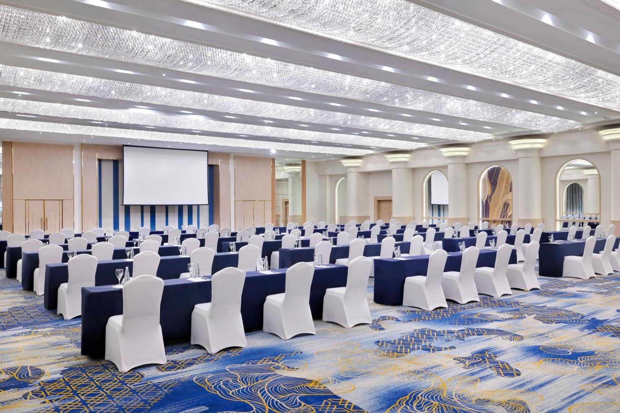 คราวน์ พลาซา ดูไบ เดรา Hotel ภายนอก รูปภาพ The Grand Ballroom